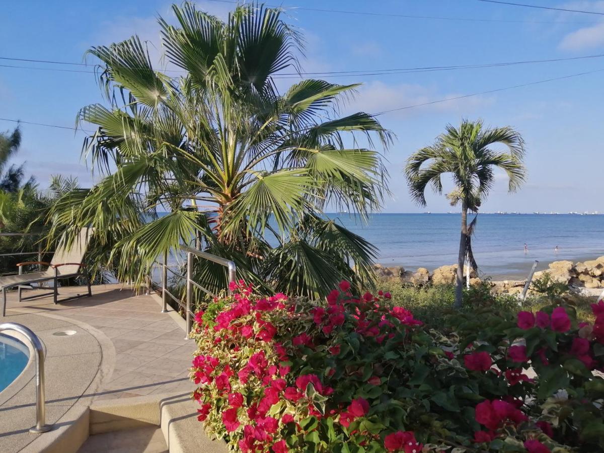 Salinas Paradise Luaran gambar