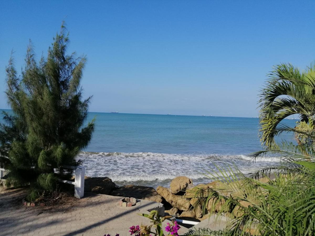 Salinas Paradise Luaran gambar